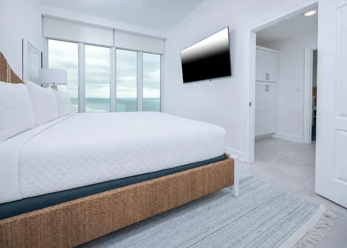 Phoenix Gulf Towers 2308 Apartment *